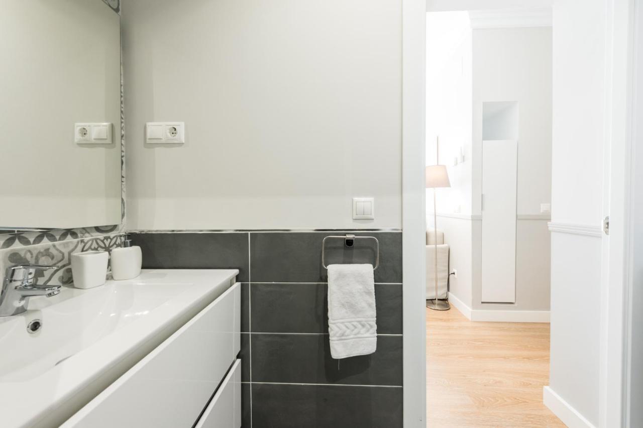 Cozy Apartment La Latina/Plaza Mayor Madrid Bagian luar foto